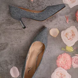 Jove Textured Pointed Toe Slim Heels-26