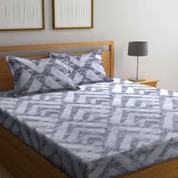 Arrabi Grey Geometric 300 TC Super King Bedsheet with 2 Pillow Covers-81