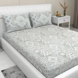 RD TREND Green & White Printed 210 TC Pure Cotton King Bedsheet & 2 Pillow Covers-image-58