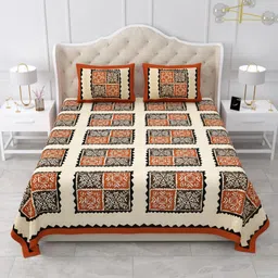 Qfab Maroon Geometric 144 TC Cotton King Bedsheet with 2 Pillow Covers-image-26