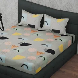 RRC Pink & Grey Geometric 144 TC King Fitted Bedsheet with 2 Pillow Covers-image-97