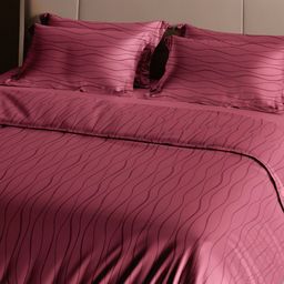 Myntra Elegant Homes Maroon Geometric 400 TC King Bedsheet with 2 Pillow Covers-image-93