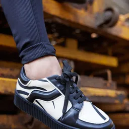 CAI Women Colourblocked Flatform Sneakers-47