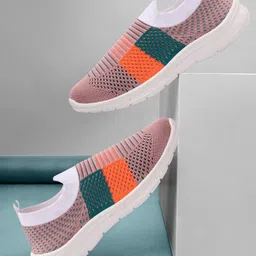 SPRENGE Boys Colourblocked Round Toe Textile Slip-On Sneakers-16