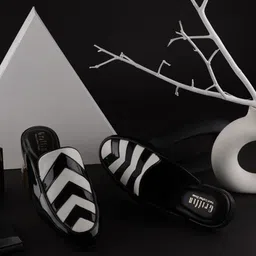 GRIFFIN Men Colourblocked Latex Lined Leather Mules-image-45
