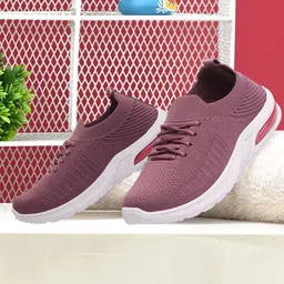 TWIN TOES Women Woven Design Comfort Insole Lightweight Contrast Sole Sneakers-39