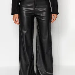 Trendyol Women Mid Rise Parallel Trousers-image-20
