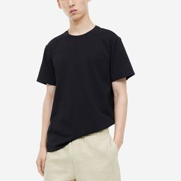 H&M Men Regular Fit Linen Shorts-image-73