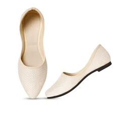 Aristitch Men Ethnic Pointed Toe Textured Fabric Basics Mojaris-18