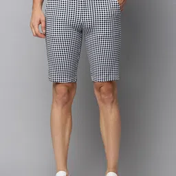 SHOWOFF Men Regular Fit Checked Cotton Shorts-image-31