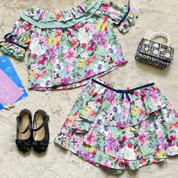 One Friday Girls Green & Pink Floral Printed Pure Cotton Shorts-image-7
