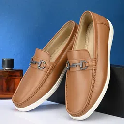 INVICTUS Men Lightweight Leather Horsebit Loafers-23