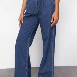 Trendyol Women Mid Rise Clean Look Pure Cotton Jeans-picture-23