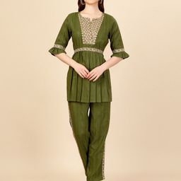 NAINVISH Embroidered Straight Top & Trousers Ethnic Co-Ords-picture-30