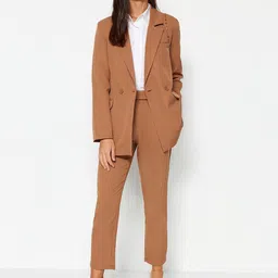Trendyol Notched Lapel Blazer With Trousers-image-66