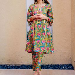 Lookmark Floral Printed Notch-Neck Gotta Patti Tunic With Trousers-image-12