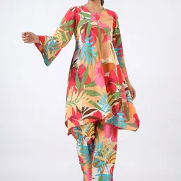 JISORA Red & Green Tropical Printed Round Neck Flared Sleeve Pure Cotton Tunic & Trousers-14
