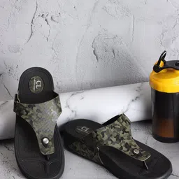 Carlton London Men Printed Comfort Sandals With Buckle Detail-image-45