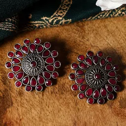 VENI Contemporary Studs Earrings-26
