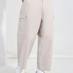 Styli Men Cream-Coloured Relaxed Fit Mid-Rise Plain Cargos Trousers-picture-36