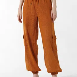 ONLY Onl Uexrogue Women Tapered Fit High-Rise Cargo Joggers-image-36