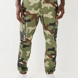 True Religion Men Camouflage Printed Regular Fit Mid-Rise Pure Cotton Cargos Trousers-picture-13