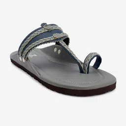 THE MADRAS TRUNK Men Embellished Kolhapuri Sandals-22