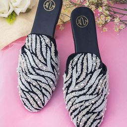 NR By Nidhi Rathi Women Black & White Embellished Mules-picture-15