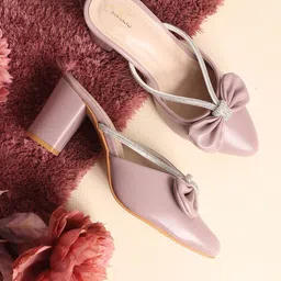 CHINRAAG Block Sandals with Bows-27