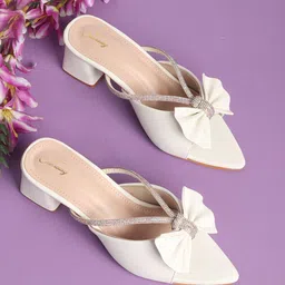 CHINRAAG Textured Block Sandals with Bows-16