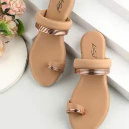 knoos Embellished One Toe Flats-52