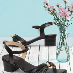 Picktoes Textured Block Heels-15