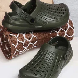 Roadster Slip-On Comfortable Water-Resistant Clogs-picture-58