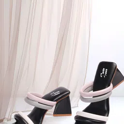 TWIN TOES Women Colourblocked Block Heels-30