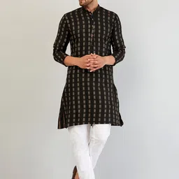 Armaan Ethnic Men Ethnic Motifs Thread Work Kurta with Pyjama-27