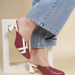 ZENVO Pointed Toe Block Heeled Mules-33