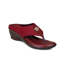 XE Looks Women Maroon T-Strap Flats-image-63