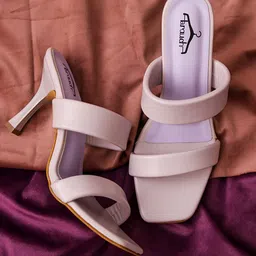 Brauch Lavender Colourblocked Kitten Pumps-39