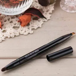 KAI 2 in 1 Doucchi Mo Eye Makeup Brush-55