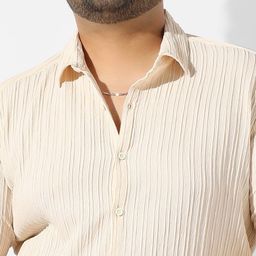 Instafab Plus Plus Size Spread Collar Self Design Casual Shirt image 3