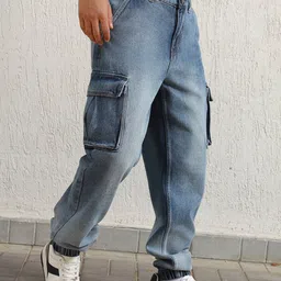 Hubberholme Men Relaxed Fit Cargo Styles Light Fade Jogger Jeans-image-69