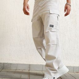Hubberholme Men Relaxed Straight Leg Fit Cotton Cargo Trousers-image-40