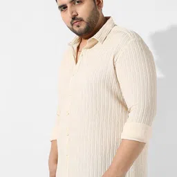 Instafab Plus Plus Size Spread Collar Self Design Casual Shirt image 4