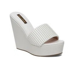 Flat n Heels Textured Open Toe Wedge Heels image 5