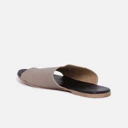 Vishudh Grey No Back Strap One Toe Flats image 2