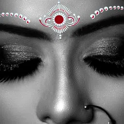 Comet Busters Handmade Traditional Designer Bindi - White & Maroon image 3
