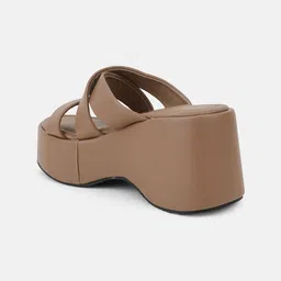 EVERLY Textured Open Toe Wedges image 2