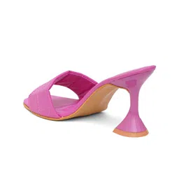 Retro Walk Textured Open Toe Block Heels image 4