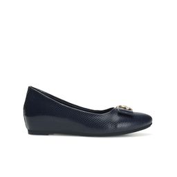 ELLE Textured Pointed Toe Block Pumps image 3