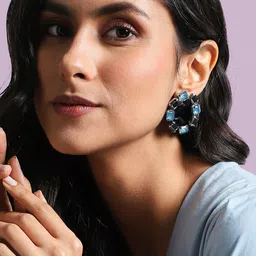 SOHI Silver-Plated Circular Shaped Stud Earrings image 4